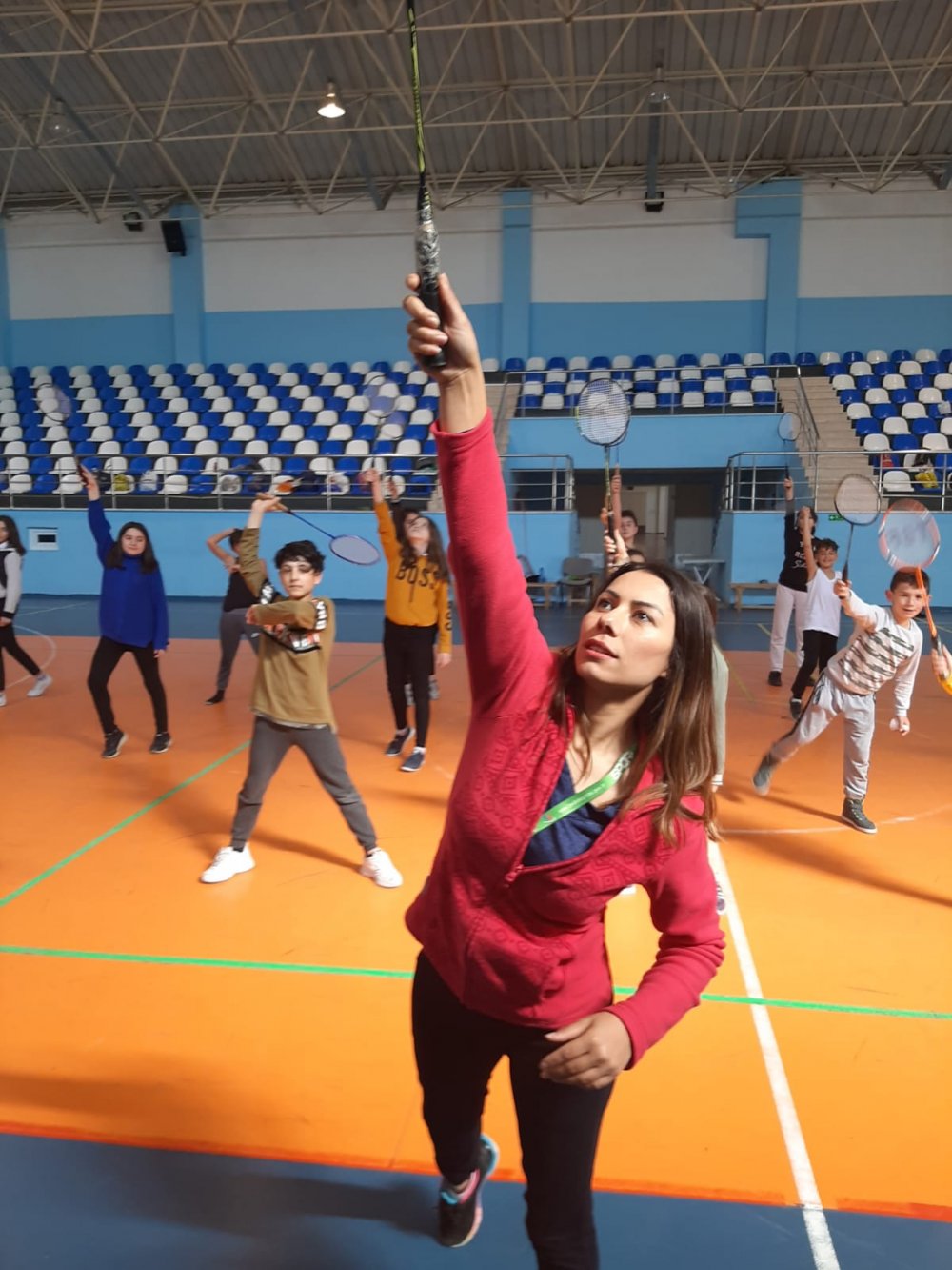 Öğrencileri �Spor Şemsiyesi� Altında Başarıdan Başarıya Koşuyor